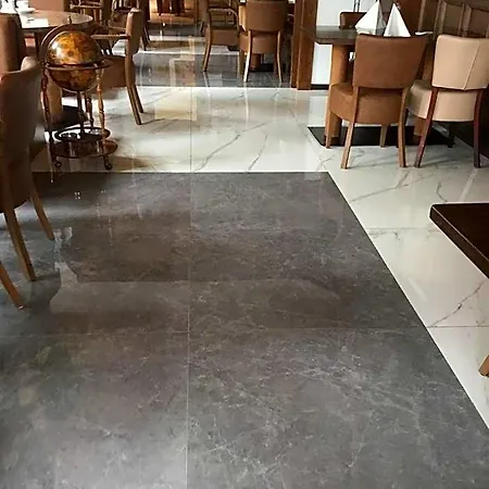 Zum Berggarten Hotel 3*