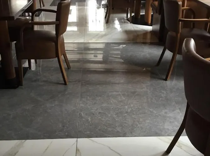 Zum Berggarten Hotel